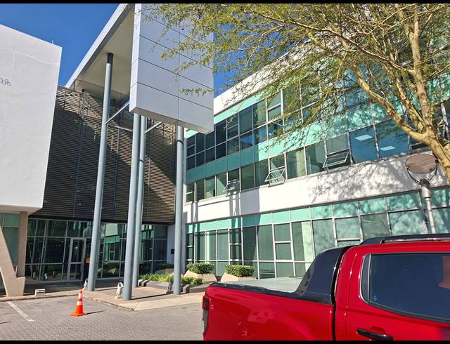309M² OFFICE TO LET IN MAGALIESSIG